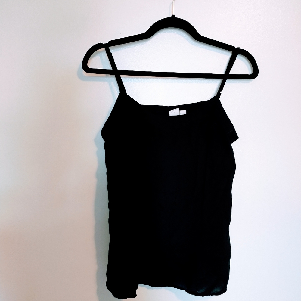 Gap black cami tank top size small